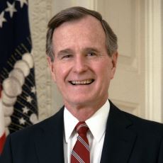 Eski ABD Başkanı Baba Bush'un Yamyamlara Yem Olmaktan Son Anda Kurtulduğu Olay