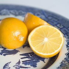 Portakal veya Mandalina ile Limonun Melezlenmesiyle Elde Edilen Meyve: Meyer Limonu