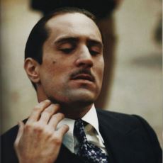 The Godfather Serisinde Başarıyla İşlenen "İnsan 7'sinde Neyse 70'inde de Odur" Mottosu