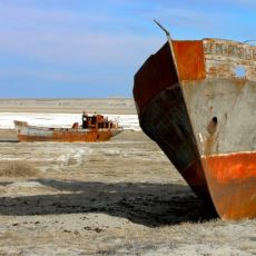 Bir Zamanlar Dünyanın En Büyük Dördüncü Gölü Olan Aral Gölü Nasıl Kurudu?
