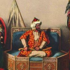 Osmanlı'da Yaşanan Tahta Büyük Oğlan mı, Ailenin Kıdemlisi mi Geçsin Tartışmaları