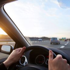 Trafikte Problem Yaşamamak Adına Bilinmesi Gereken Güvenli Sürüş Teknikleri