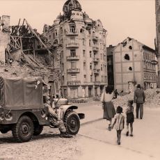 İkinci Dünya Savaşı'ndan Sonra Almanya'ya Ne Oldu?