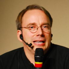 Linux'u Geliştiren Linus Torvalds'ın Zamanında Steve Jobs'un Teklifini Reddetmesi