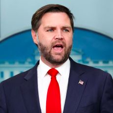 Trump'tan Sonra ABD Başkanı Olacağı Düşünülen JD Vance'in Hayat Hikayesi