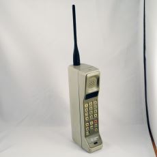 Dünyanın İlk Cep Telefonu: Motorola DynaTAC 8000X