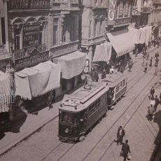 1913 Yılının İstiklal Caddesine Dair Şimdi Bakınca Çok Acayip Gelen Detaylar