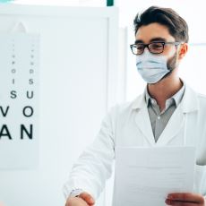 Bazı Göz Doktorları Neden Lazerle Göz Ameliyatı Olmaz?