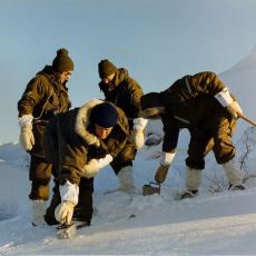 Sovyetler'e Ait Nükleer Uydunun Kanada'ya Düşerek Kriz Yarattığı Kosmos 954 Kazası 