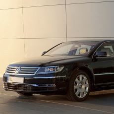VW'nin Mercedes S'i Geçmek İçin Ürettiği Phaeton Neden Bir Fiyaskoya Dönüştü?