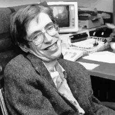 Stephen Hawking'in Sadece Gelecekten Gelenler İçin Verdiği Haziran 2009 Partisi