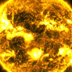 Güneş'in Çekirdeği, Yüzeyinden Nasıl 4 Kat Hızlı Dönebiliyor?