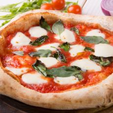 İtalyanların Korumak İçin Cemiyet Kurduğu Napoliten Pizza Nasıl Yapılır?
