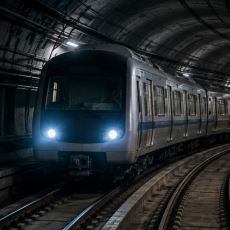 Metro Viraja Girdiğinde Çıkan Çığlık Benzeri Tiz Ses Neden Olur?