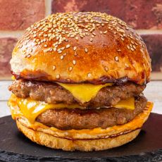 Ekşi Sözlük'teki "Köfteci Yusuf, Hamburgeri Nasıl 12 Liraya Satabiliyor" Tartışması
