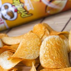 Pringles'ın Şekli Olarak Hiperbolik Paraboloidin Seçilmesinin Arkasındaki Mühendislik