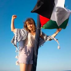 Greta Thunberg: Cesur Bir Aktivist mi, Perde Arkasında Planlanmış Bir Proje mi?