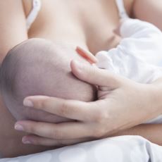 Anne Sütünün İçeriği Bebeğin Hastalandığı Dönemde Kendi Kendine Değişiyor