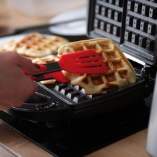 Evde Kıvamı Bir Türlü Tutturamayanlar İçin: Waffle Hamuru Nasıl Yapılır?