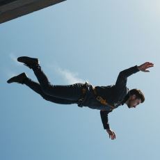 Kaç Metre Yükseklikten Düşersek Hayatımızı Kaybederiz?