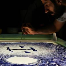 Ebru Sanatına Modern Bir Bakış Açısı Getiren Sanatçının Hayran Kalınası Çalışmaları