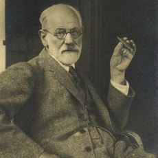 Freud'a Göre İnsanın Gelişirken Geçtiği Psikoseksüel Evreler