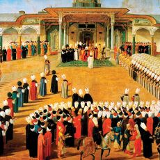Osmanlı'da Padişahı Törenlerde Alkışlamakla Görevli Memurlar: Alkış Çavuşları