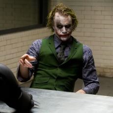 Heath Ledger'ın Joker'inin Başarılı Bir Film Karakteri Olmasının Arkasındaki Nedenler