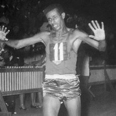 Çıplak Ayakla Olimpiyat Şampiyonu Olan Etiyopyalı Efsane Atlet: Abebe Bikila