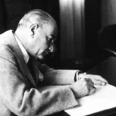 Atatürk'ün, İnönü Hükümetini Eleştirmek İçin Asım Us'un Köşesinde Yazılar Yayınlaması