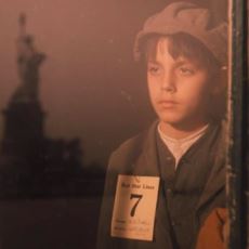 The Godfather Part 2'nin Açılış Sahnesinde Vito Corleone'nin Söylediği Şarkının Anlamı