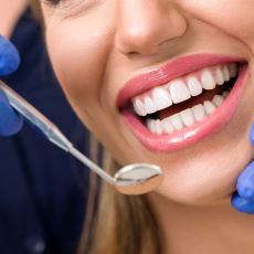 Daha Sağlıklı Dişlere Sahip Olabilmek İçin Mutlaka Bilmeniz Gerekenler
