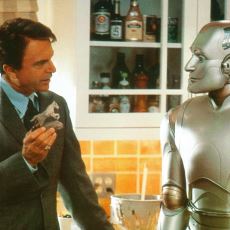 Robin Williams'ın Biraz Gözlerden Uzak Kalmış Sıcacık Filmi: Bicentennial Man
