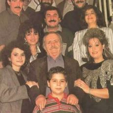 Tamamen Bizimkiler Kadrosuyla Çekilen Yazlıkçılar Dizisini Güzel Kılan Detaylar