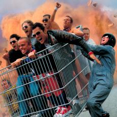 Bir Dönem Fenomene Dönüşen Dünyanın En Absürt Programlarından Biri: Jackass