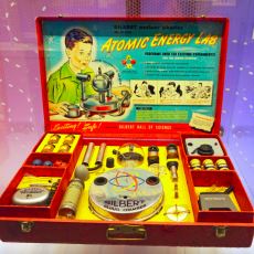 1950'de Piyasaya Sürülen Sıra Dışı ve Tartışmalı Bilim Oyuncağı: Gilbert U-238
