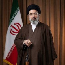 İran'ın Yeni Dini Lideri: Mücteba Hamaney