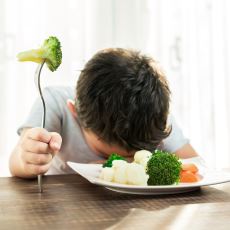 Annelerin Çocuklarına Yemek Yedirirken Zorlanmasına Neden Olan Durum: Gıda Neofobisi