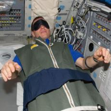 Uluslararası Uzay İstasyonu'nda Yemek, Uyku, Tuvalet İşleri Nasıl Hallediliyor?