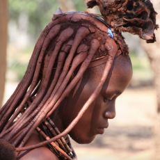 Himba Halkının Güneş Kremi + Vücut Kremi + Parfüm Gibi Kullandığı Macun: Otjize