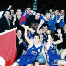 Türk Basketbolunu Değiştiren Olay: 1996'da Efes Pilsen'in Koraç Kupası'nı Kazanması