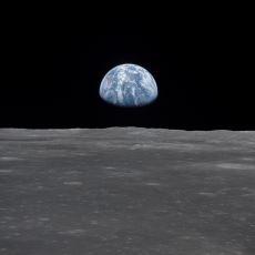 Ay Neden Dünya'dan Her Yıl 4 Cm Uzaklaşıyor?