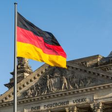 Almanya'nın İnsanı Canından Bezdiren Aşırı Yavaş Bürokratik Sistemi