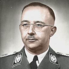 Yahudi Soykırımını Planladığı Söylenen, Irklarla Kafayı Bozan Deli: Heinrich Himmler