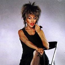 Tina Turner'ın Lakabı Neden Rock'n Roll'un Kraliçesi Şeklindeydi?