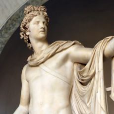 Yunan Mitolojisinin En İlginç Karakterlerinden Biri: Apollon