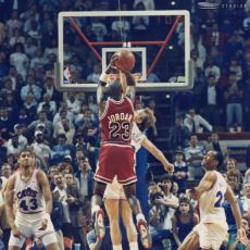 Spor Tarihinin En Ünlü Son Saniye Basketlerinden Biri: Michael Jordan İmzalı The Shot