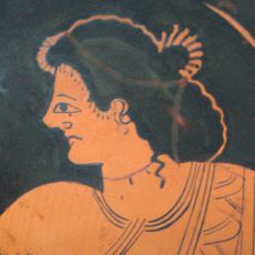 Mayıs Ayının İsim Annesi Olan, Anneliğin Gücünü Taşıyan Tanrıça: Maia