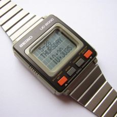 Seiko'nun Akıllı Saatlerin Atası Sayılabilecek 1984 Yapımı Ürünü: UC-2000