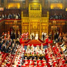 Birleşik Krallık Parlamentosunun Tuhaf Ritüelleri